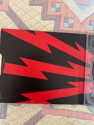 CDS Y DVDS BUNBURY MADRID AREA 51