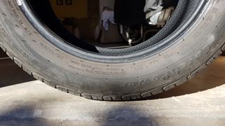 Ruedas de coche con un 90% de vida.