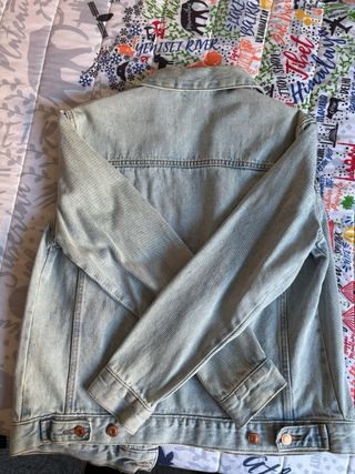 Cazadora vaquera Bershka