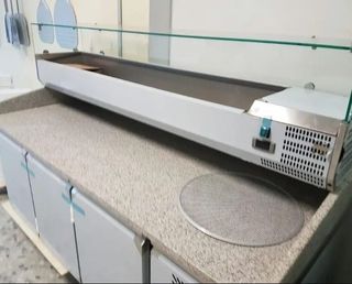 MUEBLE REFRIGERADOS. MESAS PIZZERAS CON MARMOL