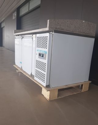 MUEBLE REFRIGERADOS. MESAS PIZZERAS CON MARMOL