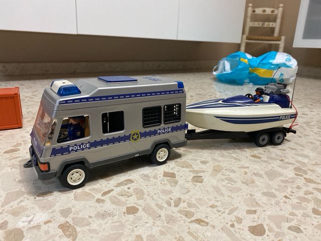 playmobil furgoneta y lancha de policía