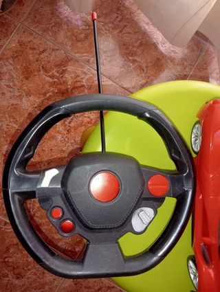 Coche juguete teledirigido