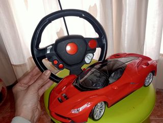 Coche juguete teledirigido