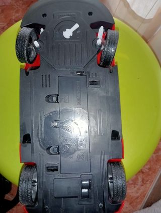 Coche juguete teledirigido