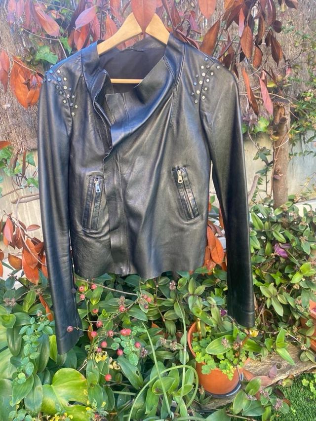 Chaqueta de piel. Zara