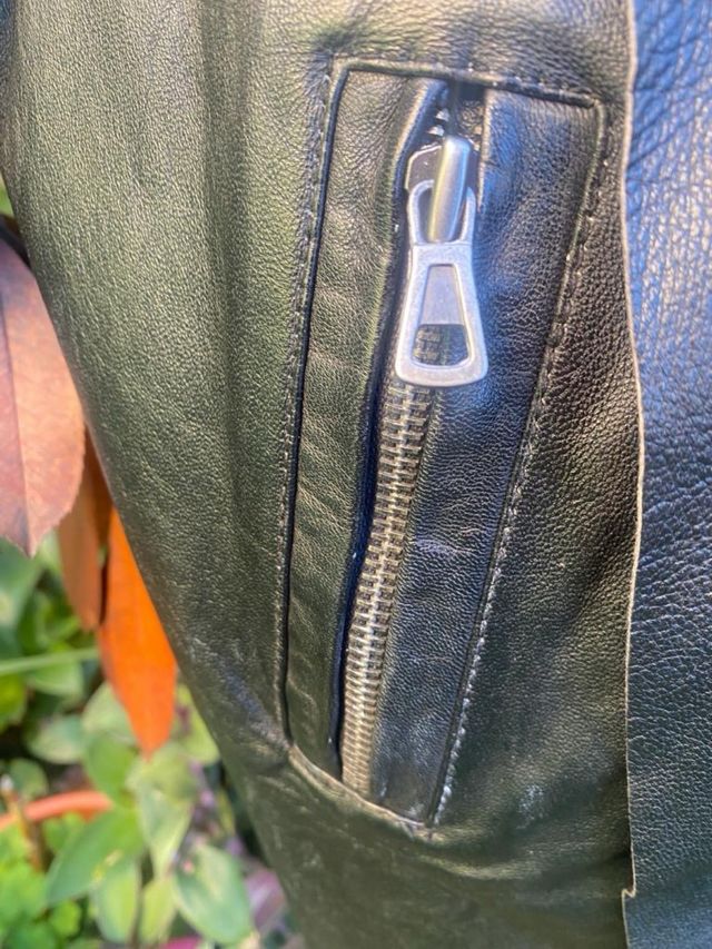 Chaqueta de piel. Zara