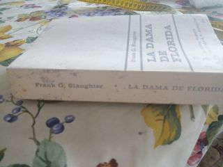 Libro lectura antiguo