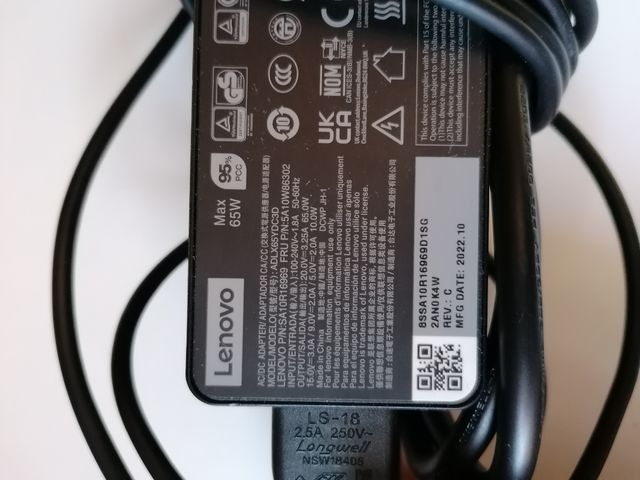 Cargador portátil Lenovo USB-C 65W