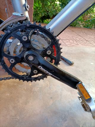 Bicicleta de montaña KTM aluminio muy ligera.