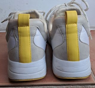 Zapatillas marca Zara, talla 40