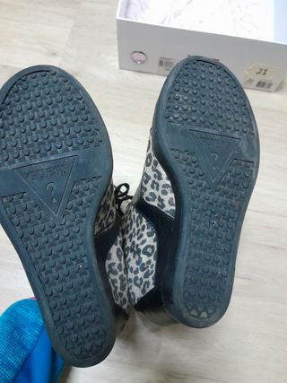 Deportivos-botines Guess