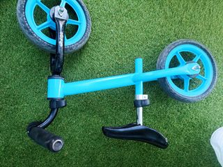 Bicicleta sin pedales.Equilibrio