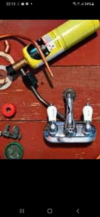 Electricista y fontanero