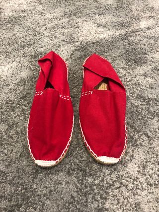 Alpargatas rojas