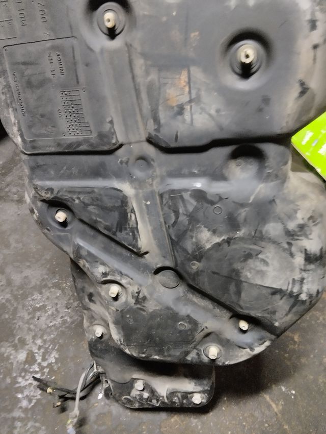 Deposito combustible Berlingo 2015