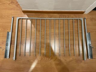 Dos pantaloneros Komplement Ikea (sin guías)