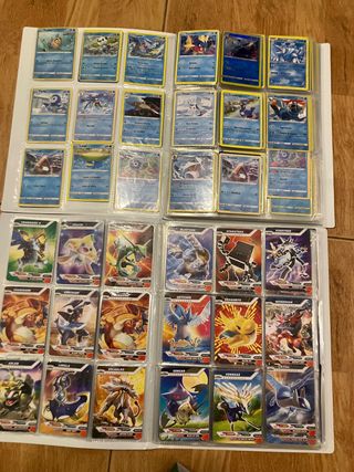 Más de 800 cartas pokemon + Guia  Pokemon oficial