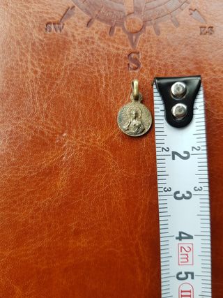 Antigua medalla religiosa de plata