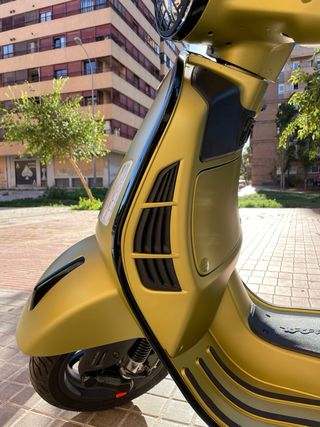 Vespa GTS 300 Super Sport