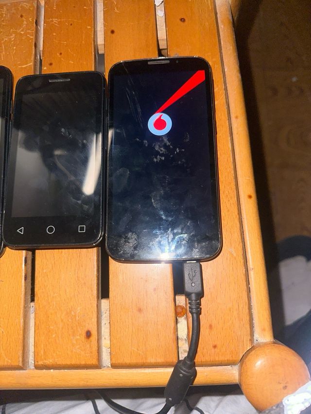 lote 3 telefonos vodafone:500,695,985N