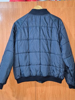 Chaqueta acolchada hombre tipo bomber. Talla 56.