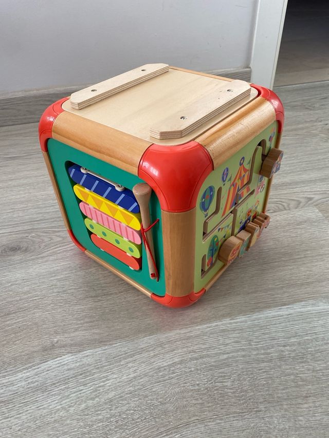 caja de actividades madera