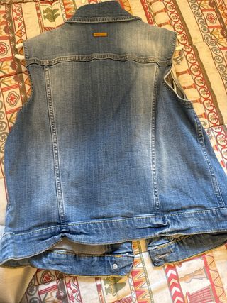 Chaleco vaquero Mango talla M