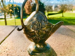 ANTIGUO AZUCARERO CON FORMA DE COPA Y CUCHARILLA