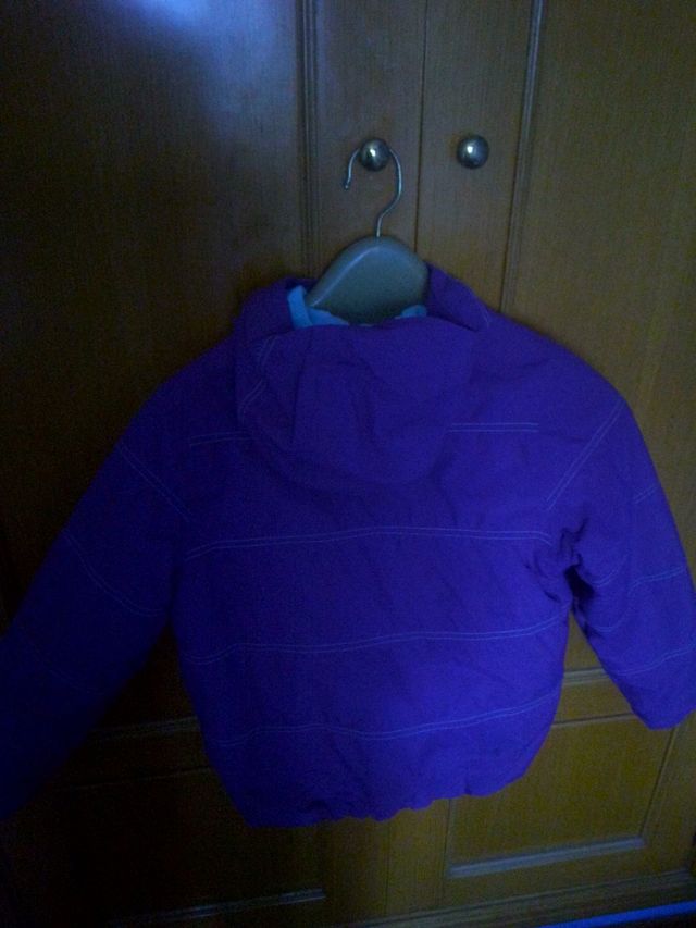 Cazadora niña de decathlon talla 10 años