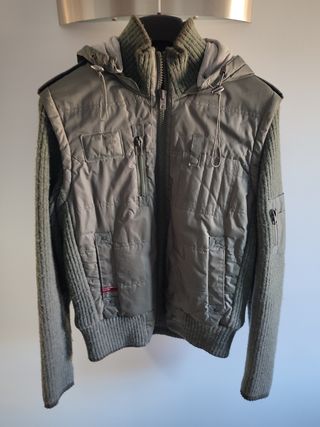 Chaqueta de invierno Jack & Jones. Talla M.