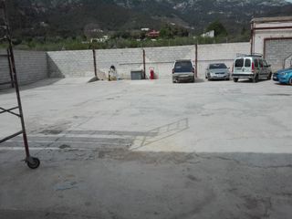 Nave en Cocentaina - Muro con terreno