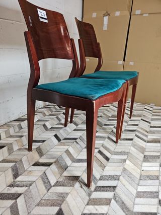 Pareja de sillas diseño Andreu World