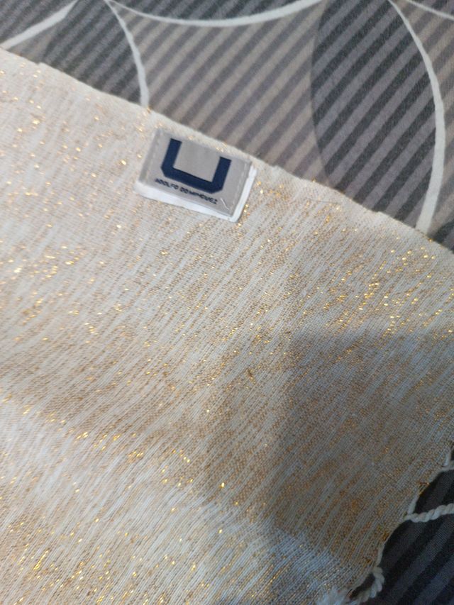 PAÑUELO O PASHMINA DE ADOLFO DOMÍNGUEZ