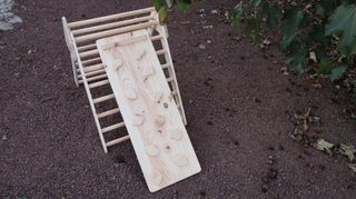 Triangulo Pikler rampa madera reciclada
