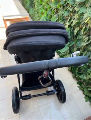 Bugaboo Camaleon 3 plus all black y patinete