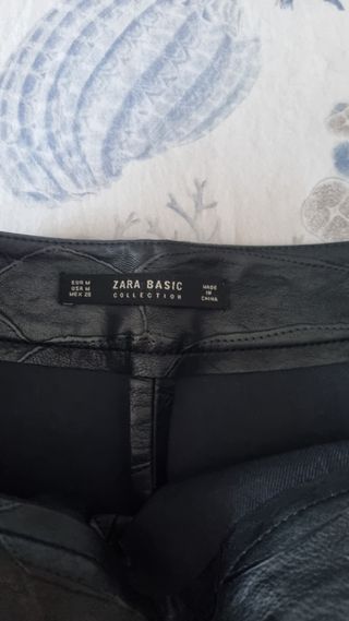 Pantalon zara cuero m