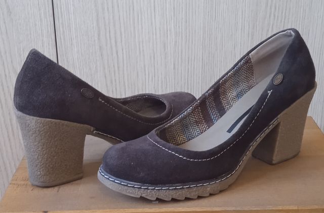 Zapatos de ante marrones, talla 40