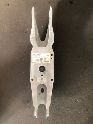 Mercedes brazo de suspension trasero derecho 
