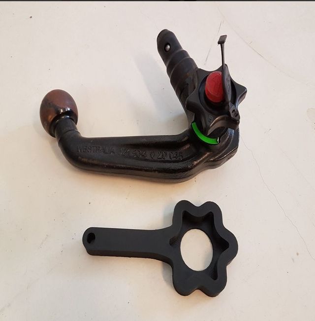 Herramienta para la bola Westfalia.