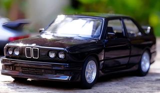 BMW M3 E30 escala