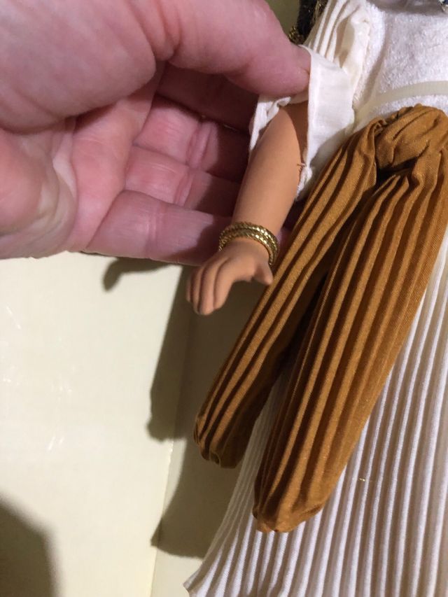 bambola in porcellana