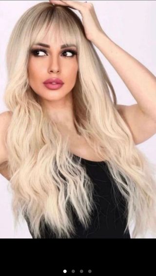 Peluca rubia ondulada larga