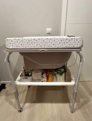 Bañera/cambiador de Jané