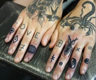 NECESITO TATUADOR profesional en LOGROÑO