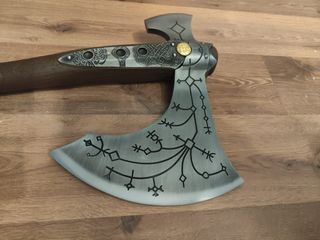 Hacha kratos god of war videojuego ps4