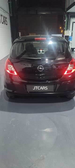 Opel Corsa 2010 NO NEGOCIABLE pegatina C financial