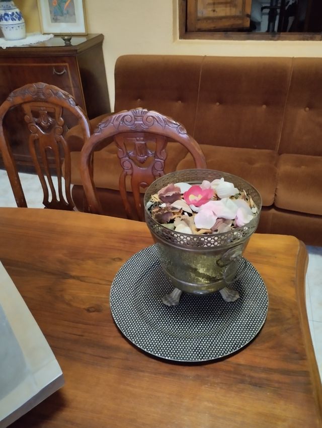 CENTRO DE MESA METAL Y  BRONCE