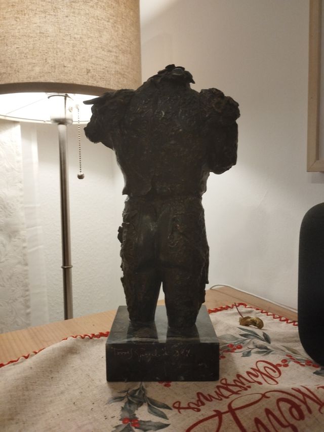 Escultura de Torero / MaestroTorres Guardia