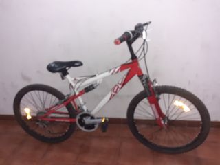 Bicicleta doble suspension